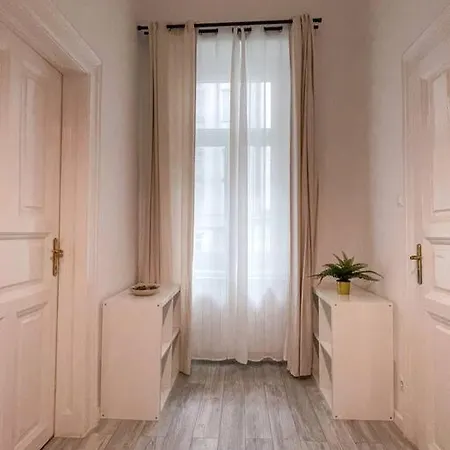 Appartement Ii. Bartok Street Budapest