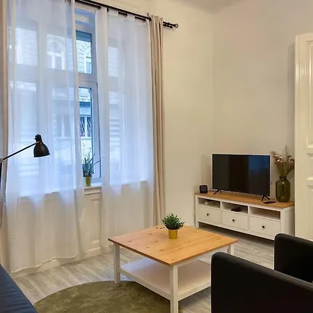 Ii. Bartok Street Apartment Budapest